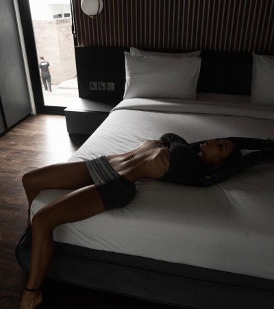 Виктория, Г. Мама